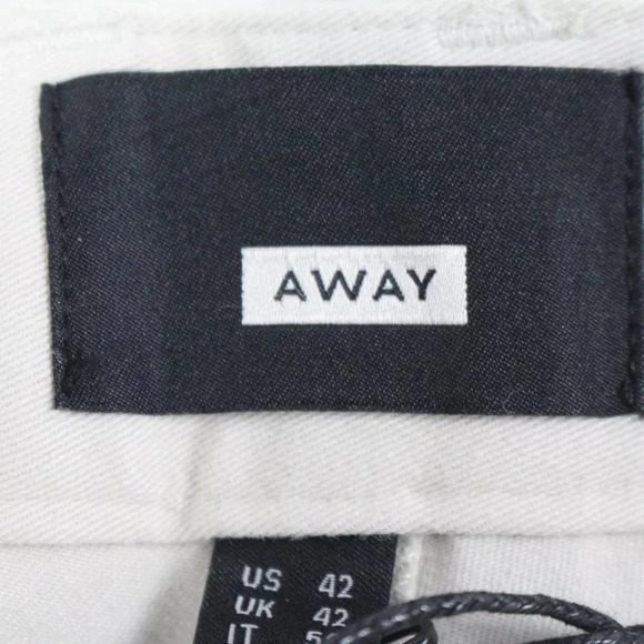 AWAY - Picture 8 of 10